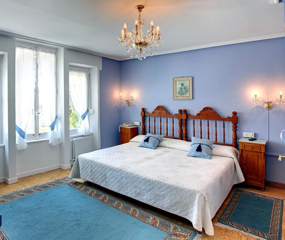 Villa La Argentina Luarca Zimmer foto